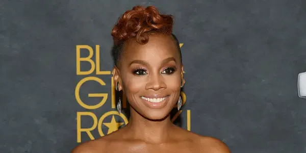 What is Anika Noni Rose net worth estimated? How did he get his fortune?