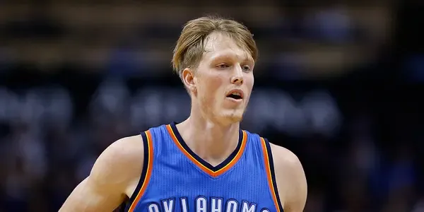 What is Kyle Singler net worth estimated? How did he get his fortune?